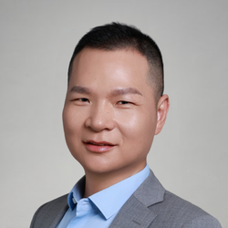 Portrait photo of Zhitao Zheng